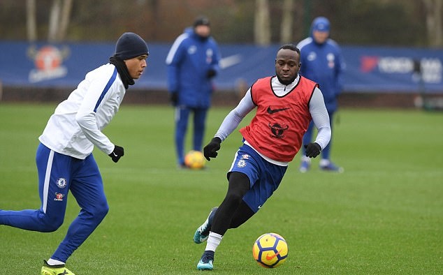 Nếu giành chiến thắng, Chelsea sẽ đòi lại vị trí thứ 2 từ tay Man United.