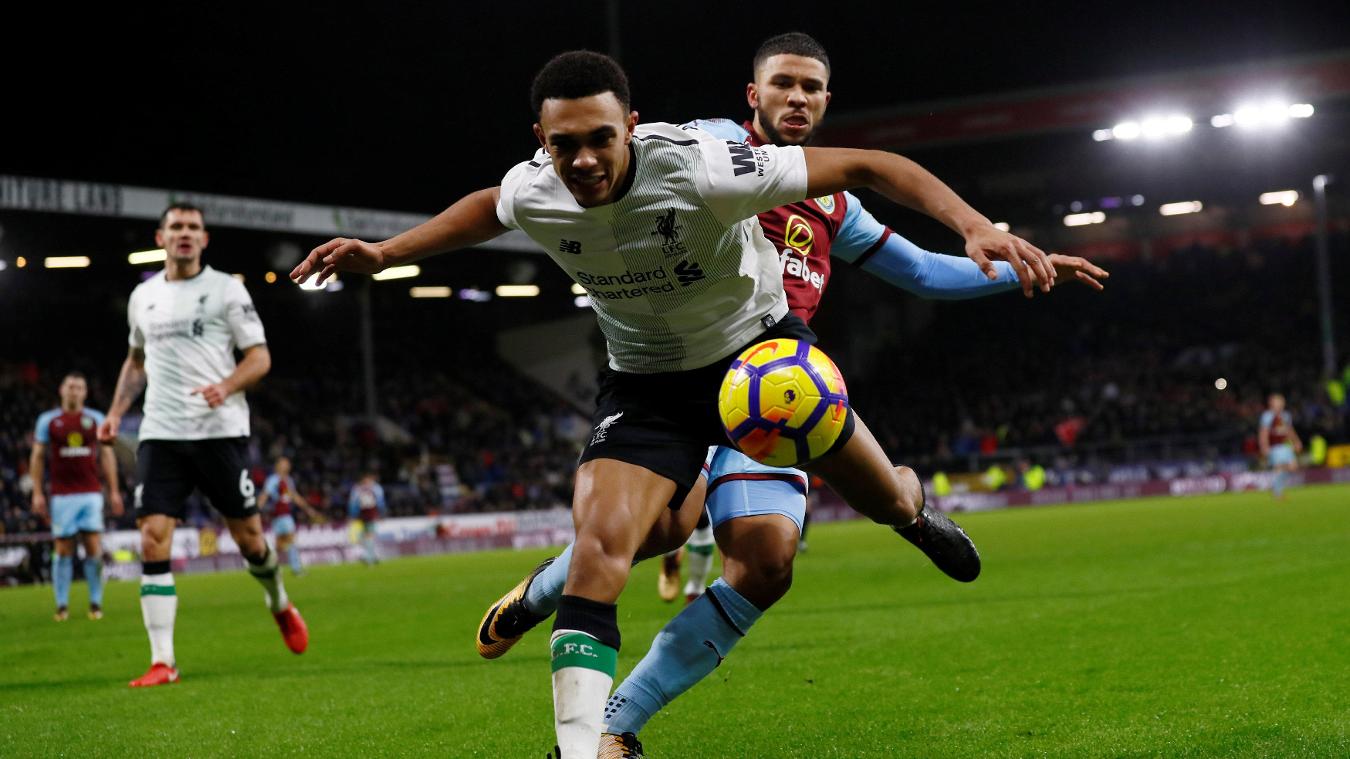 Burnley 1-2 Liverpool: The Kop gặp vô vàn khó khăn trước Burnley.