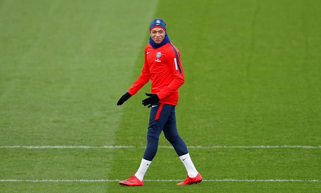 Neymar tỏ ra mệt nhoài sau kỳ nghỉ phá sức bên người đẹp - Bóng Đá