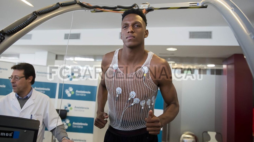 Tân binh phí giải phóng 100 triệu euro đã có mặt tại Barcelona - Bóng Đá