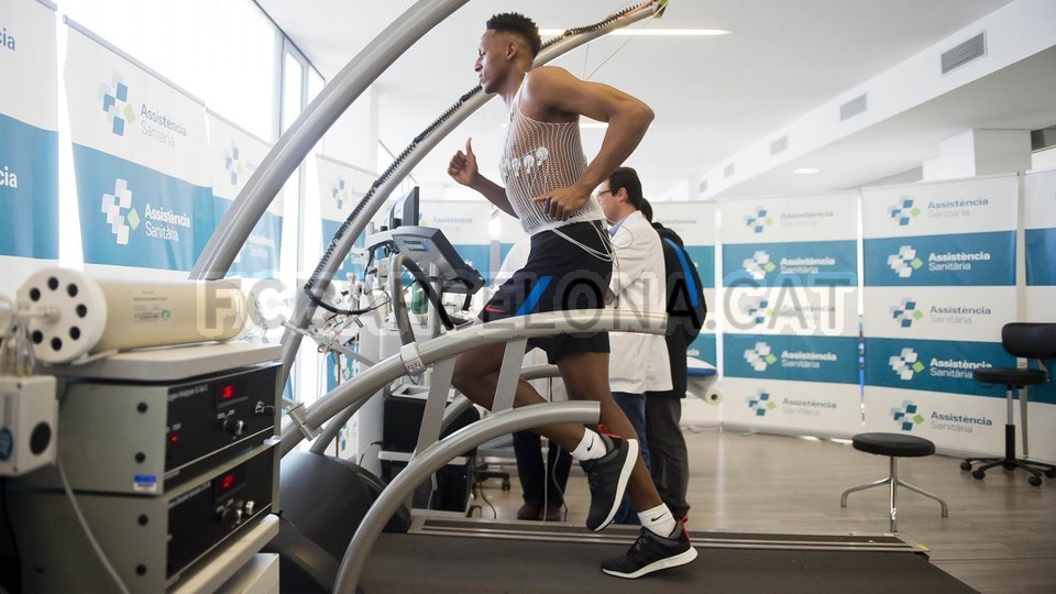 Tân binh phí giải phóng 100 triệu euro đã có mặt tại Barcelona - Bóng Đá