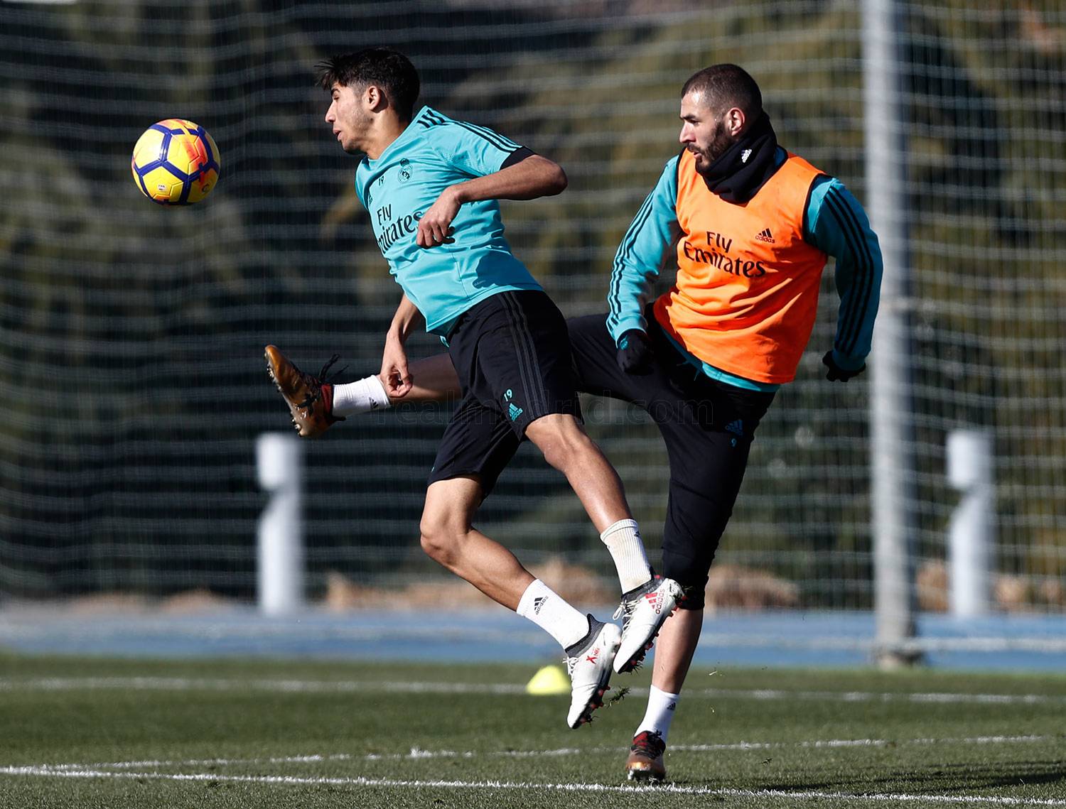 Lập cú đúp, Ronaldo hưng phấn trên sân tập Real Madrid - Bóng Đá