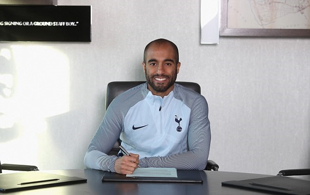 Chùm ảnh Lucas Moura ra mắt Tottenham - Bóng Đá