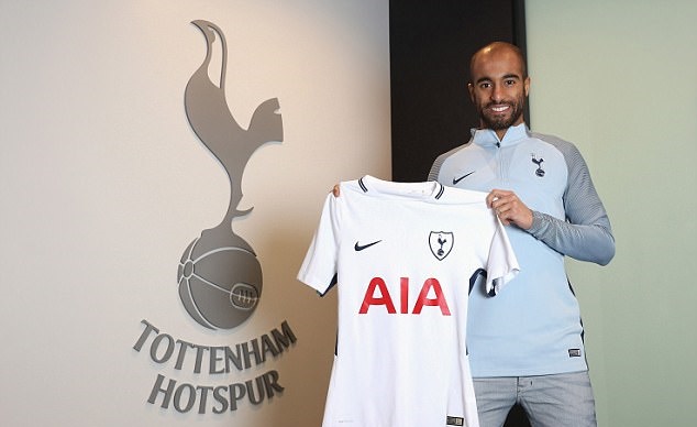 Chùm ảnh Lucas Moura ra mắt Tottenham - Bóng Đá