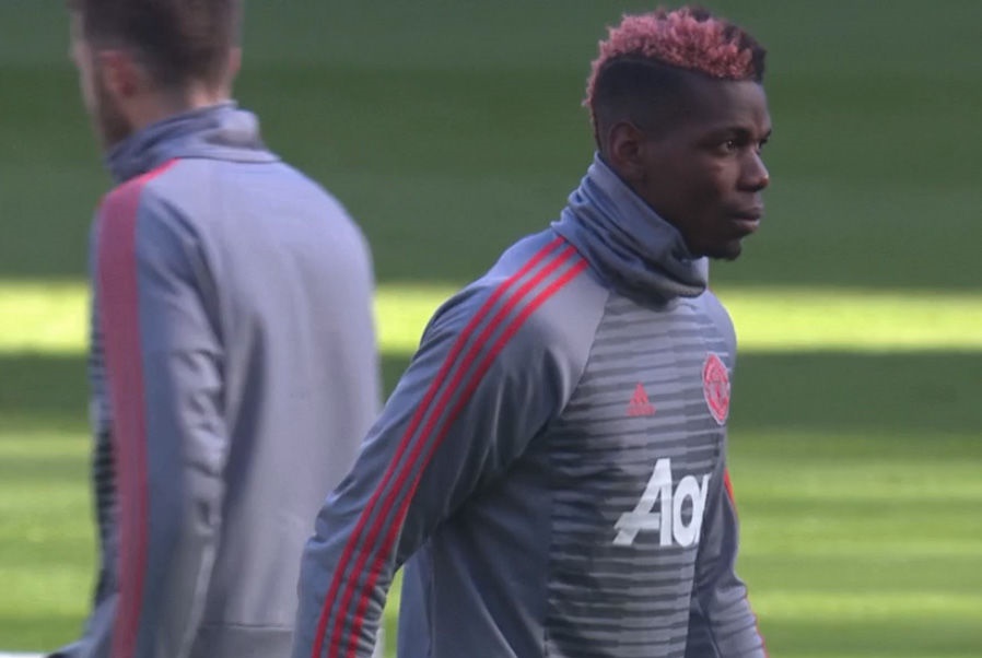 Pogba khóc mếu khi bị Mourinho thay ra sân - Bóng Đá