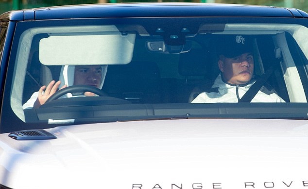 Không hề chểnh mảng, Man City tức tốc trở lại tập luyện - Bóng Đá