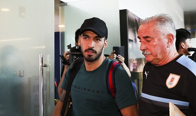 Suarez được chào đón ở Trung Quốc - Bóng Đá