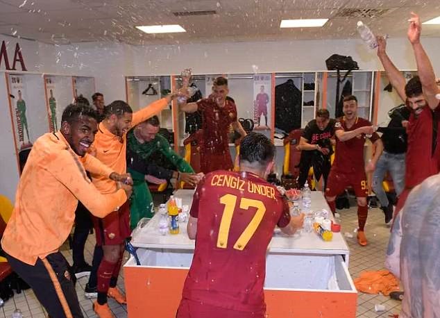 AS Roma hủy diệt Barca, thành Rome mở hội - Bóng Đá