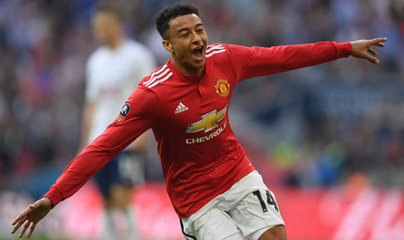 Phong độ lên đỉnh, Jesse Lingard được quà - Bóng Đá