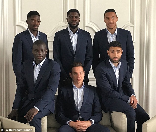 Chùm ảnh: Các cầu thủ Pháp diện vest như soái ca - Bóng Đá