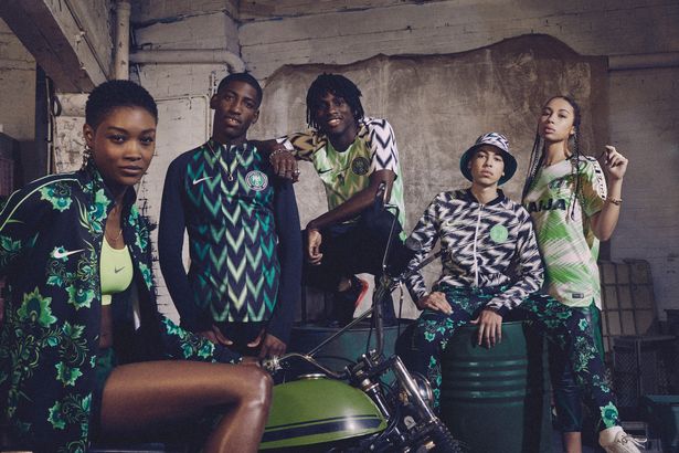 NHM xếp hàng dài, chờ mua áo đấu tuyệt đẹp của Nigeria - Bóng Đá