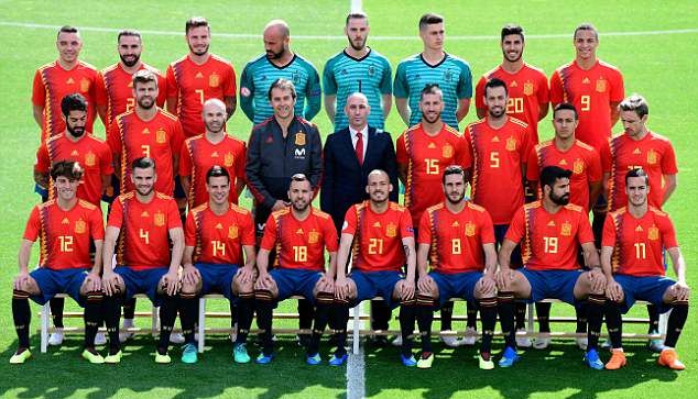 Ramos xử đẹp luôn Costa trên sân tập Tây Ban Nha - Bóng Đá