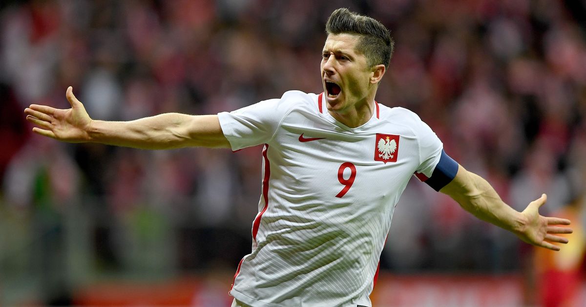 Lewandowski sắp về Real.