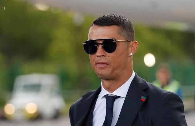 Ronaldo dẫn đầu đoàn quân Bồ Đào Nha đã có mặt ở Nga - Bóng Đá