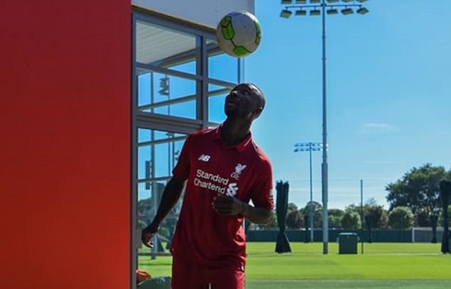 Chùm ảnh: Keita tập luyện trong màu áo Liverpool - Bóng Đá