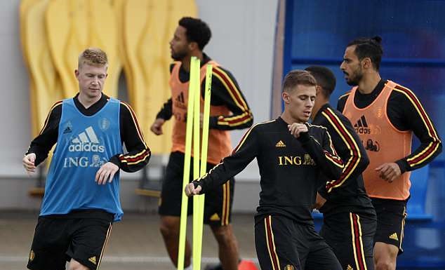 Bỉ vừa trải qua một vòng đấu khá căng thẳng và may mắn thoát thua trước Nhật Bản. Bị đối phương dẫn trước tận 2 bàn nhưng nhờ nỗ lực không biết mệt mỏi, Bỉ đã vùng lên và thắng ngược 3-2.