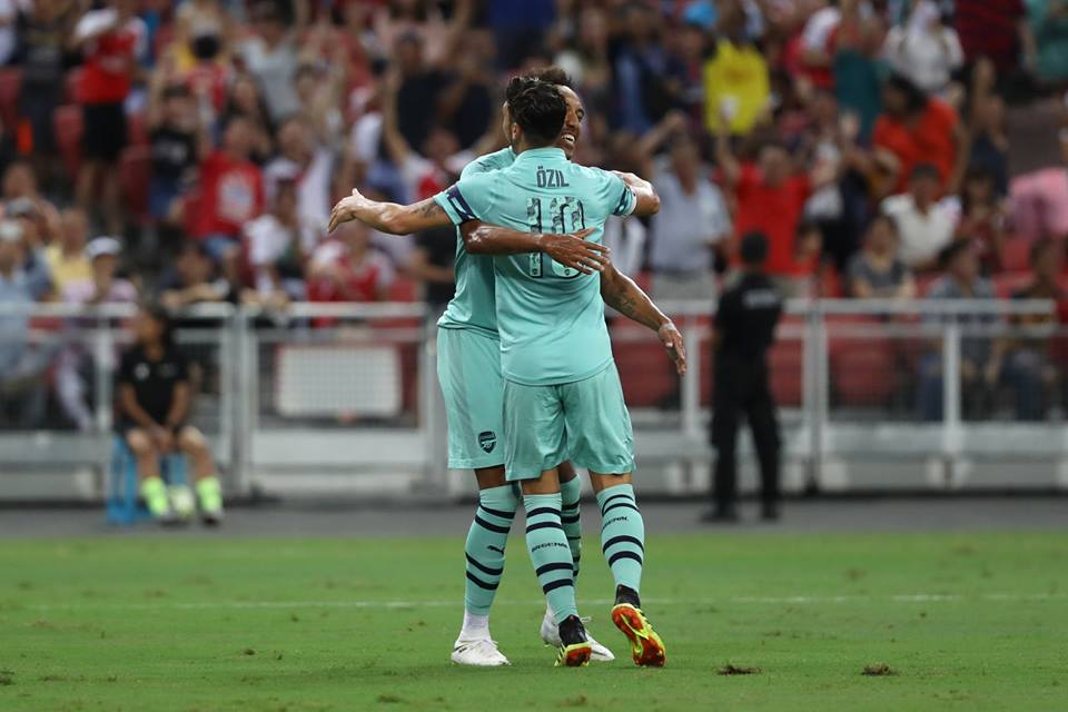 Cận cảnh: Sút tung lưới PSG, nụ cười đã trở lại với 'số 10' Ozil - Bóng Đá