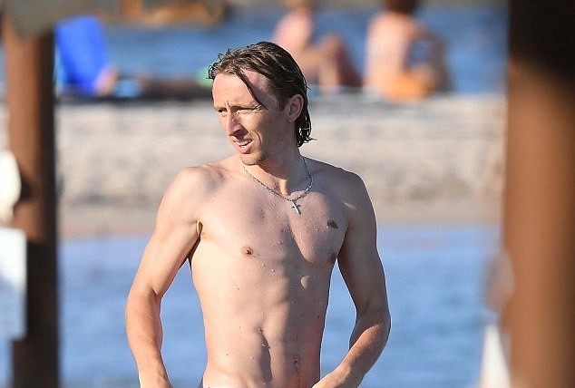 Luka Modric có mặt ở Italia, ngày rời Real không còn xa? - Bóng Đá