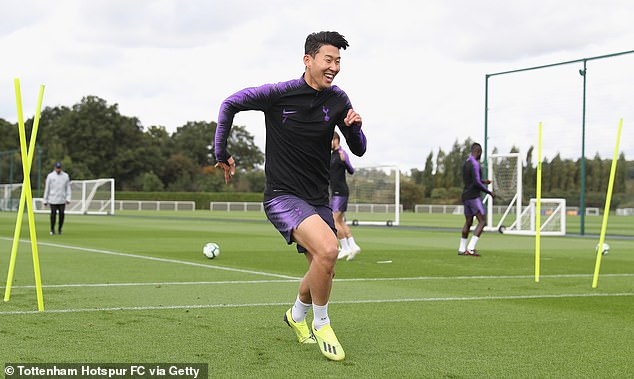 Tottenham tập luyện - Bóng Đá