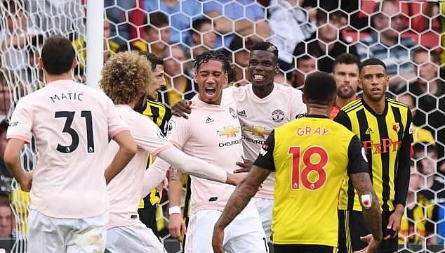 Ảnh Man United tới sân tập - Bóng Đá