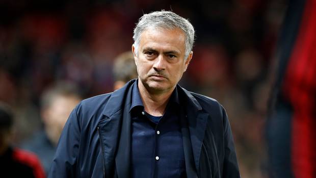Triều đại của Jose Mourinho ở Man Utd: Danh hiệu nhỏ giọt, tiêu tốn kỷ lục - Bóng Đá