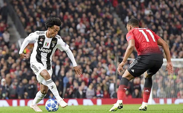 Man Utd thua trận, Pogba làm điều này với các cầu thủ Juventus - Bóng Đá