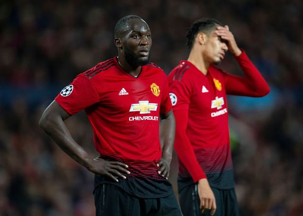 Mourinho có quyết định quan trọng.