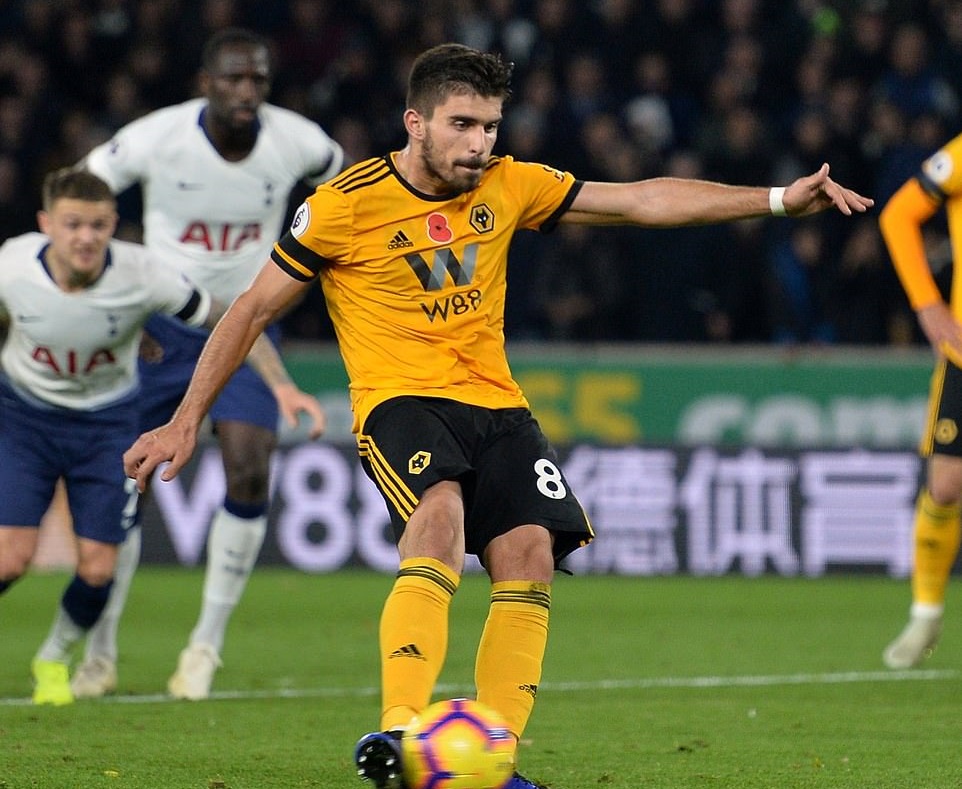 Hàng thủ mơ ngủ, Tottenham suýt ôm hận trước Wolves - Bóng Đá