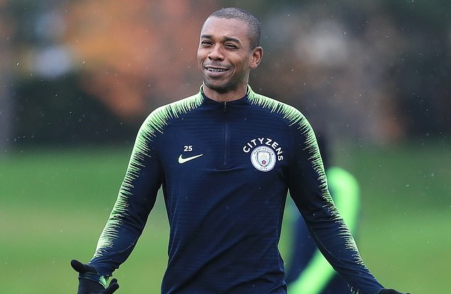 Chơi trò lạ, Man City chờ biến Man United thành con rối ở Etihad - Bóng Đá