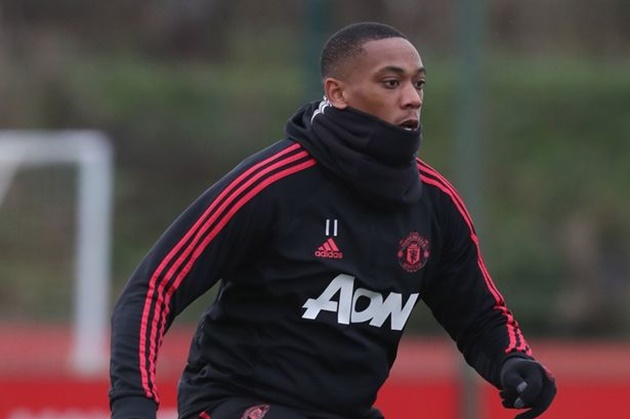 Bị đồn sang Real, Rashford đáp trả đanh thép trên sân tập Man Utd - Bóng Đá