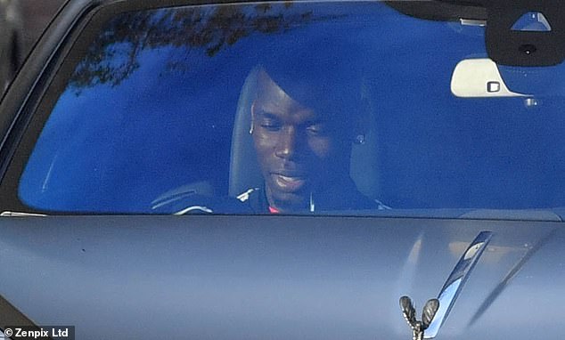 Ảnh Pogba tới sân tập - Bóng Đá
