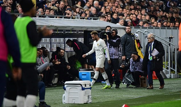 Neymar chấn thương, PSG bị chặn đứng chuỗi trận toàn thắng - Bóng Đá