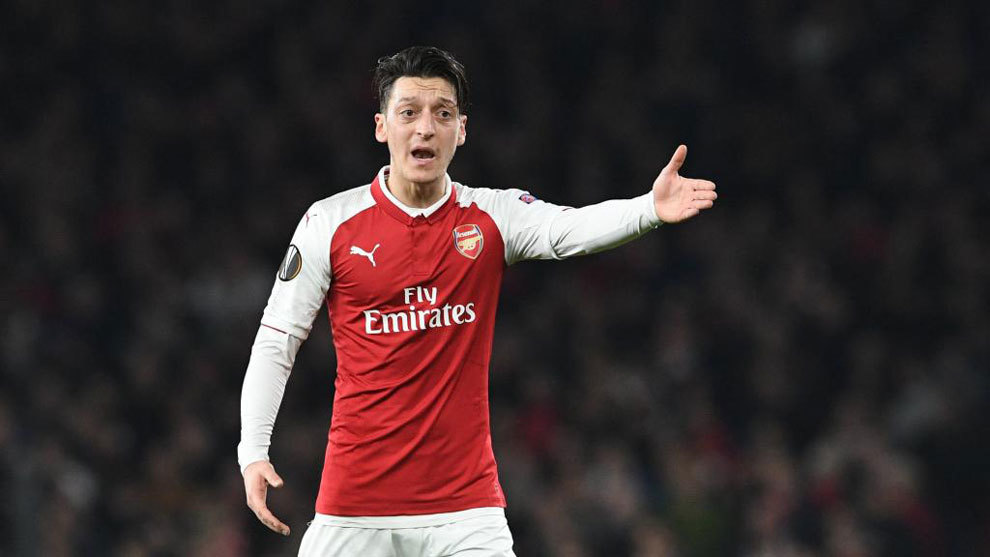Ozil đã có một màn trình diễn đẳng cấp đánh dấu ngày trở lại đội hình xuất phát của Arsenal.