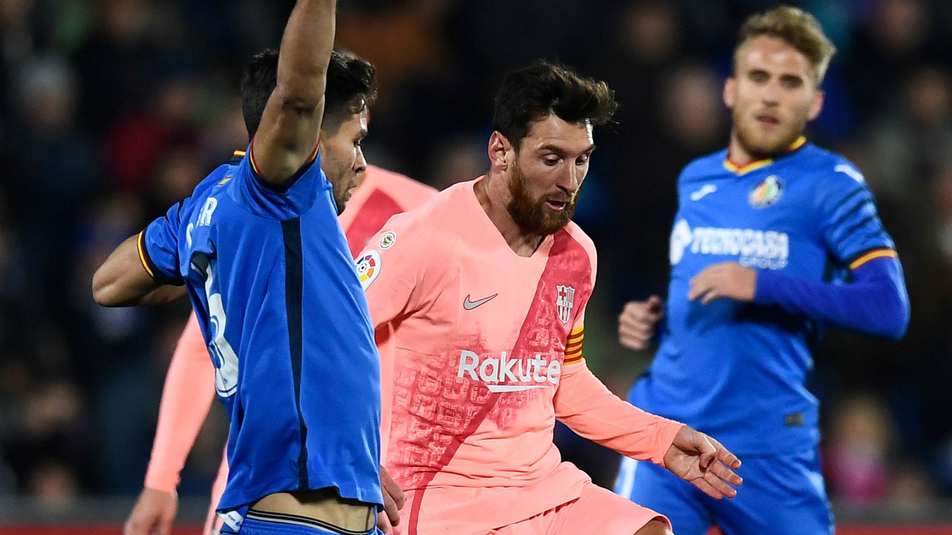 Messi đánh lừa tất cả với pha kiến tạo