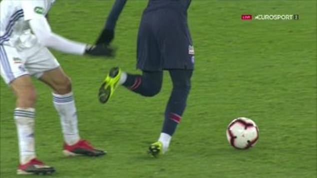Đối thủ răn đe Neymar: