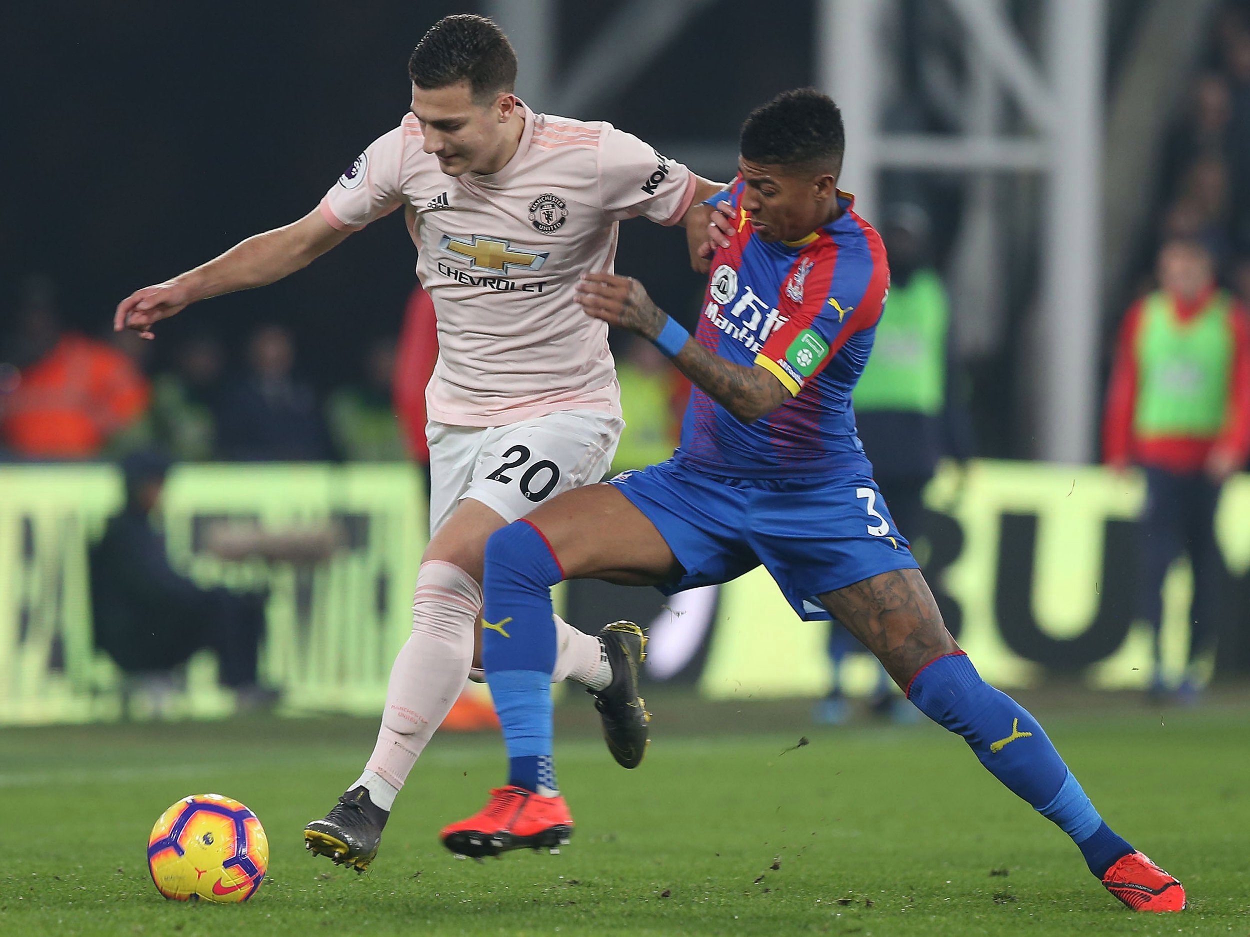 Smalling, Dalot và Lukaku làm gì trước trận chiến PSG? - Bóng Đá