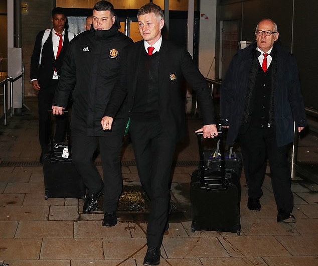 Man Utd và Sir Alex trở lại Anh - Bóng Đá