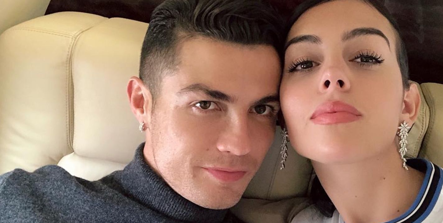 Lúc này đây, tình cảm giữa Ronaldo và Georgina được coi là đang khá bền chặt. Cả 2 luôn cảm thấy rất hạnh phúc.