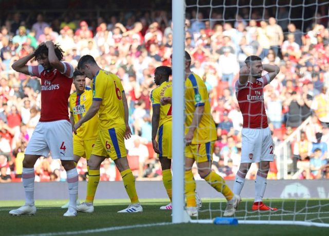 Cuộc đua Top 4: Khi M.U, Arsenal, Chelsea và Tottenham quá 'khách sáo' - Bóng Đá