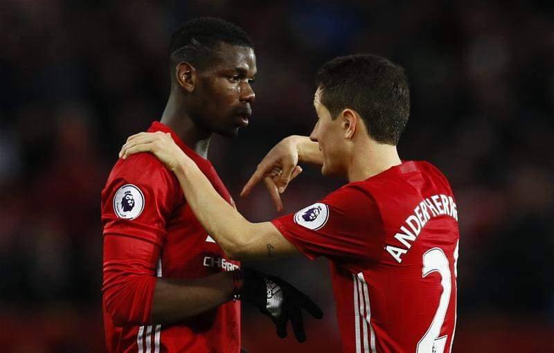Herrera chính là người nâng tầm Pogba.