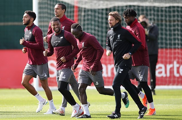 Mất Salah lẫn Firmino, đây là phản ứng của dàn sao Liverpool - Bóng Đá
