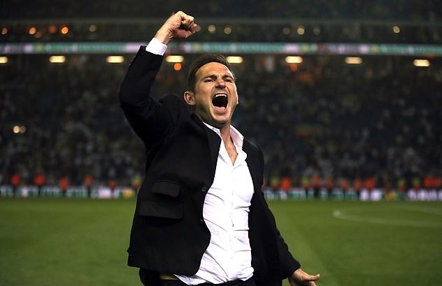 Ngược dòng kịch tính, đội bóng của Lampard cách thiên đường Premier League 1 bước chân - Bóng Đá