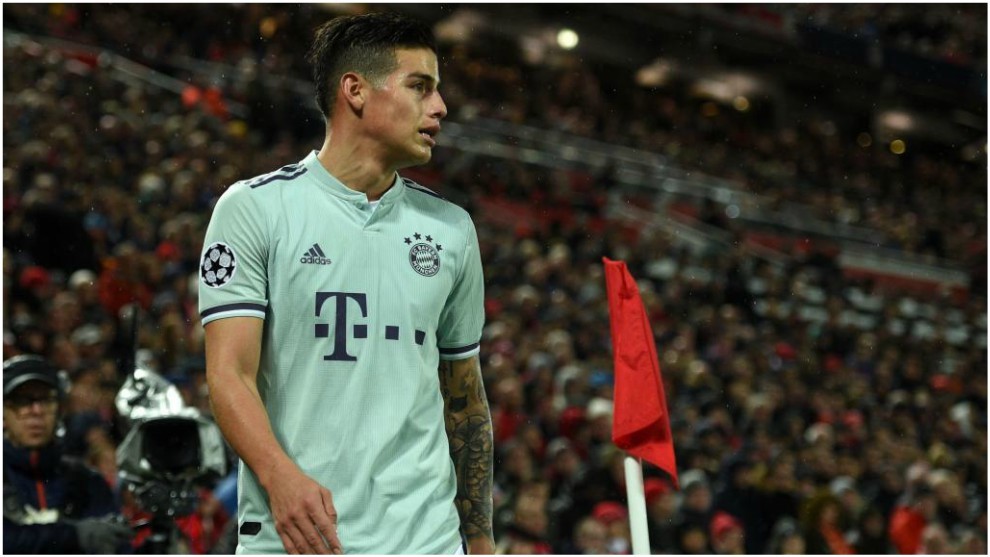 James chia tay Bayern Munich.