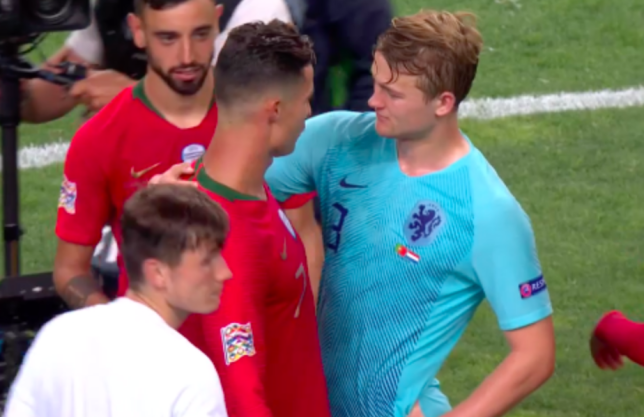 Ronaldo rủ De Ligt sang Juve - Bóng Đá