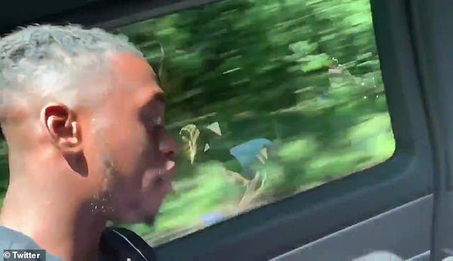 Hình ảnh rò rỉ trên mạng cho thấy, Aaron Wan-Bissaka đã trải qua một ngày đầy ý nghĩa tại Man United.
