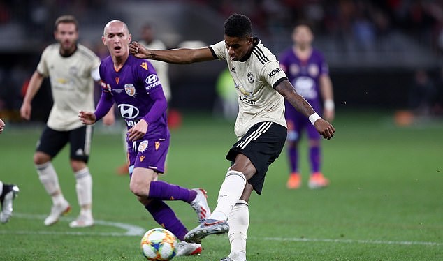 Theo đó, Quỷ đỏ đã giành chiến thắng với tỷ số 2-0 nhờ các pha lập công của Marcus Rashford và James Garner.