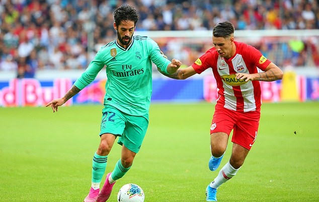 Hazard scores Real Madrid's first goal - Bóng Đá