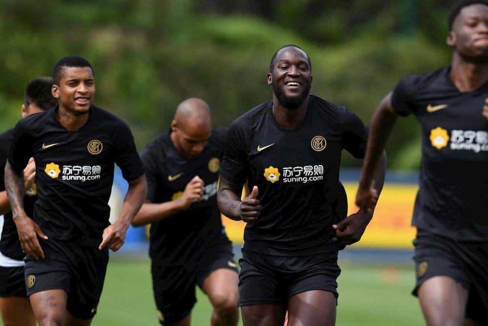 Romelu Lukaku scores AGAIN for new side Inter Milan in pre-season victory over Gozzano - Bóng Đá