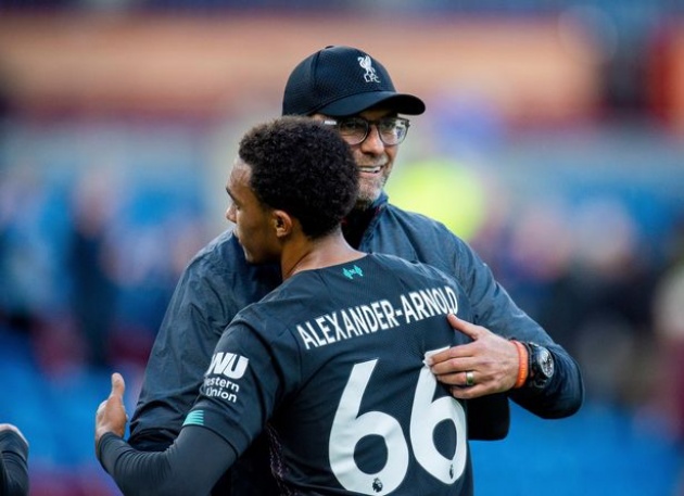 Trong màu áo Liverpool, Trent Alexander-Arnold đang thi đấu rất hay. Ở tuổi 20 nhưng Trent Alexander-Arnold đã là trụ cột nơi hàng thủ The Kop.