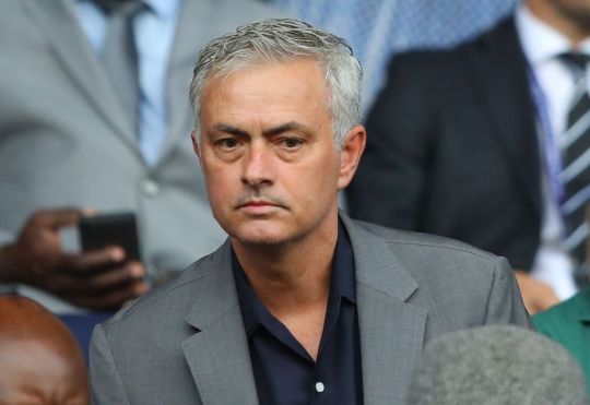 Jose Mourinho predicts two-horse Premier League title race between Liverpool and Manchester City - Bóng Đá